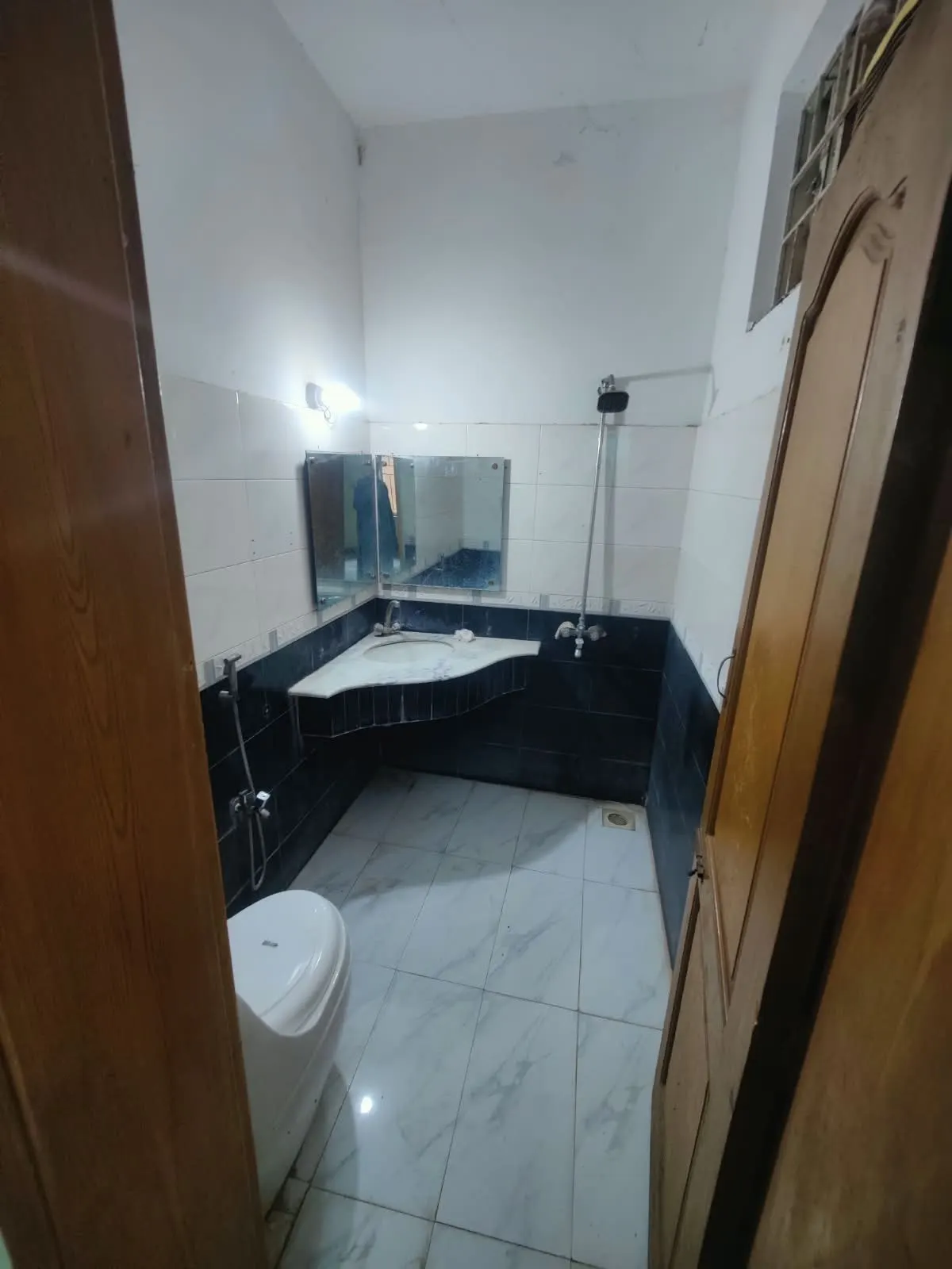 10 Marla double store for rent 