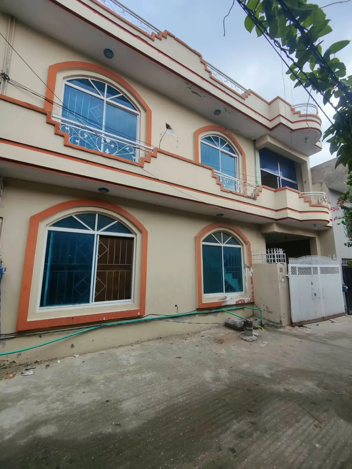 10 Marla double store for rent 