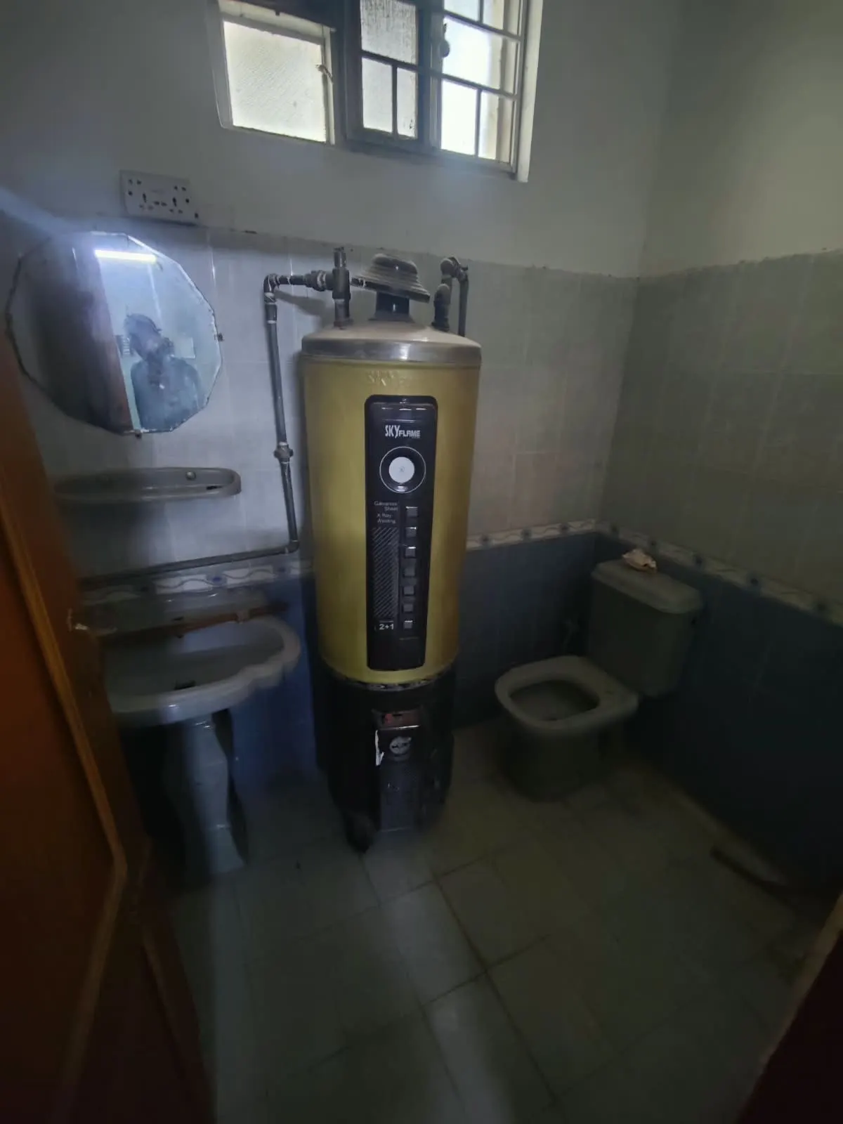 10 Marla double store for rent 