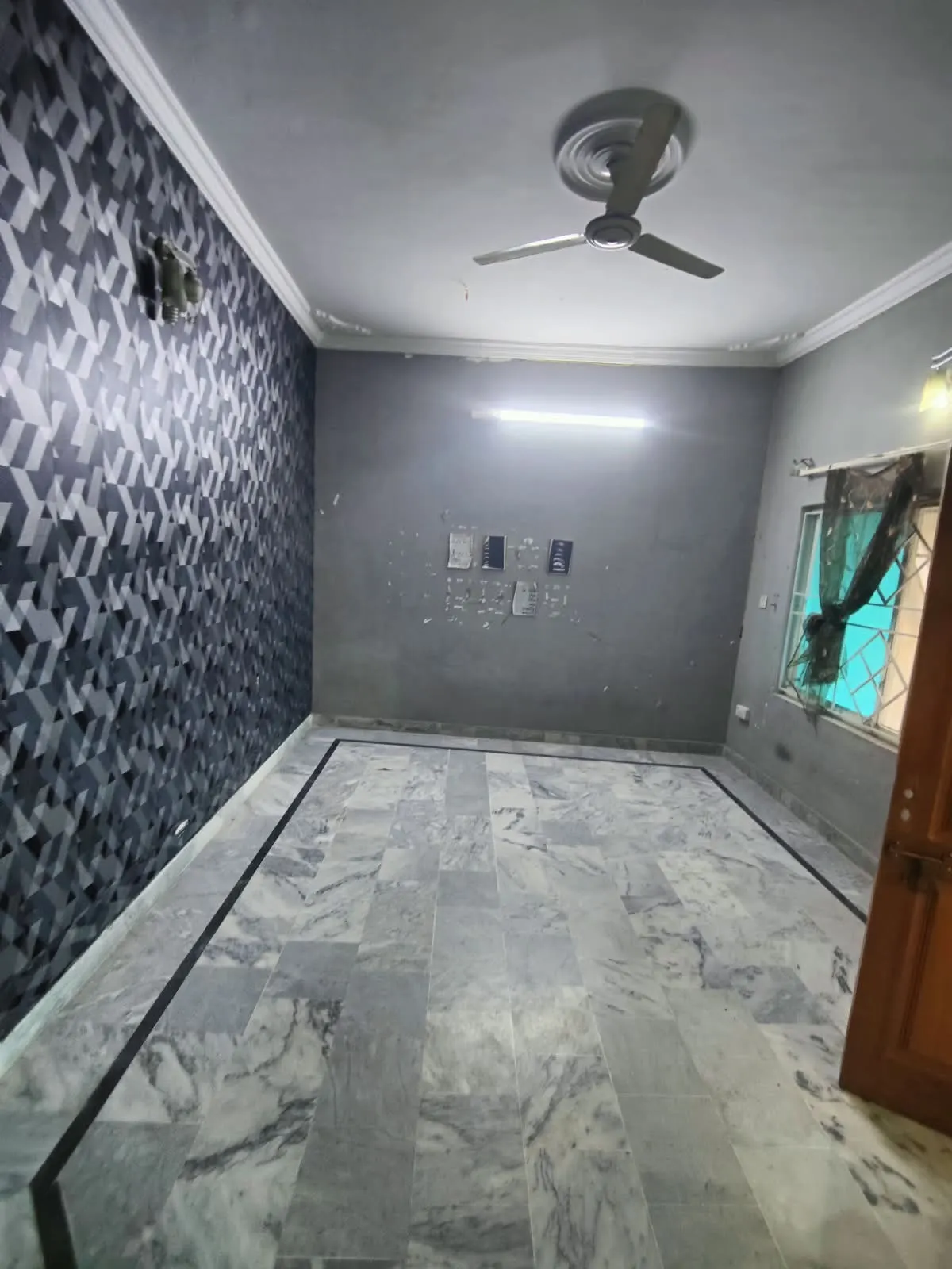 10 Marla double store for rent 